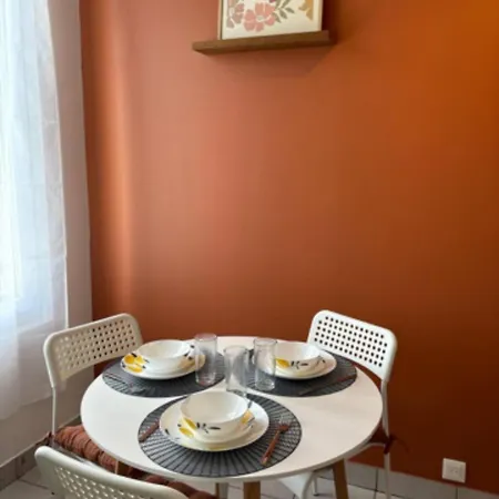 Apartment Cosy Proche Universite Et Commerces